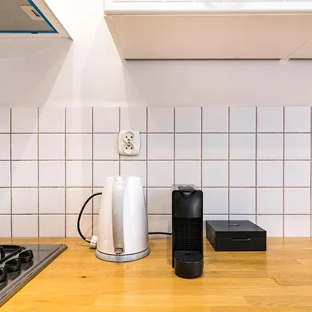 Maya's Flats & Resorts - Old Town Mariacka Apartment *